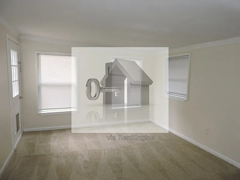 7823 Dartmoor Dr — Photo 7