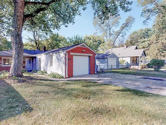 2nd image of 7133 E 48th St