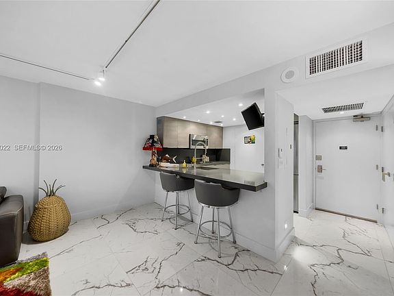 4th image of 465 Ocean Dr APT 303