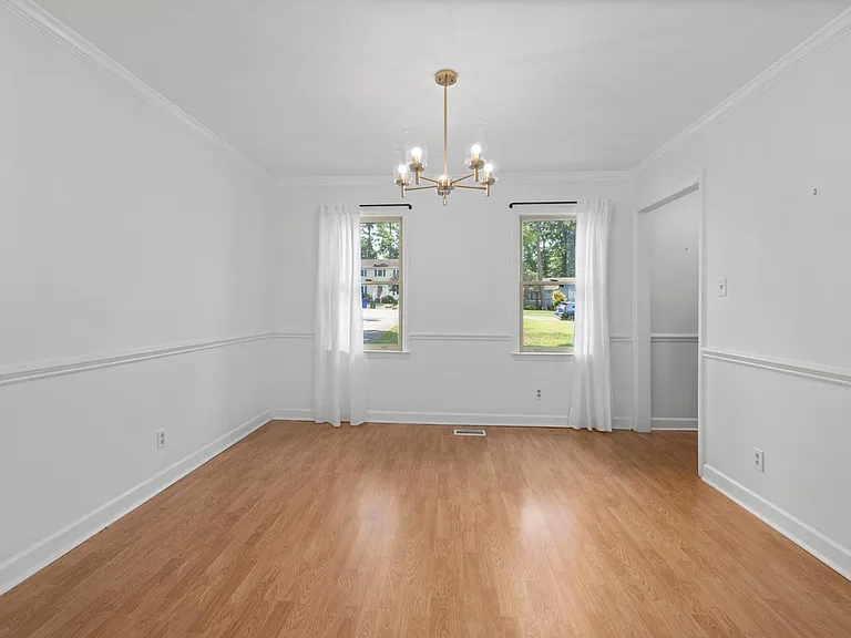 3804 Zenith Pl — Photo 15