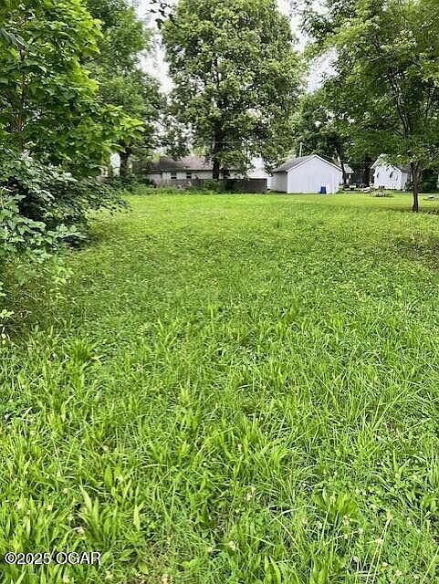 2nd image of 104 W 15th Street