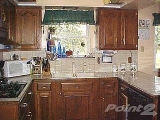 5th image of 177 Lesdale Dr