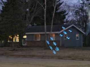 2865 Chatsworth Dr, Beloit, WI 53511