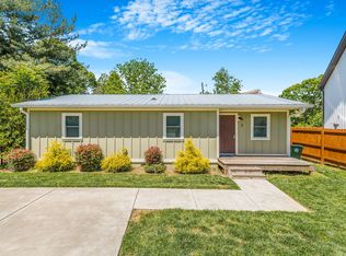 3 George Washington Carver Ave, Asheville, NC 28801