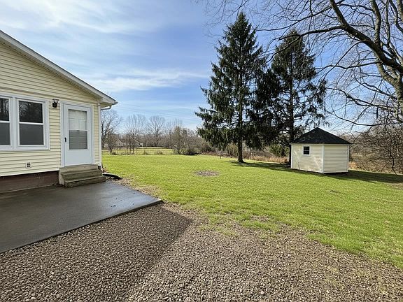 2nd image of 501 Whitlock Rd