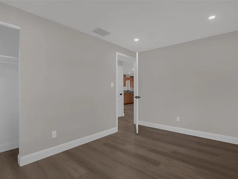 518 Lavon Dr — Photo 18