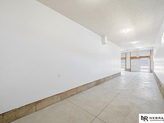 3rd image of 9350 86th St