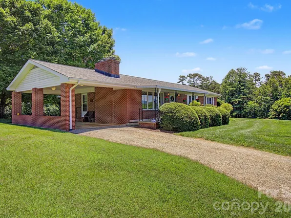 788 Alexander Rd, Alexander, NC 28701