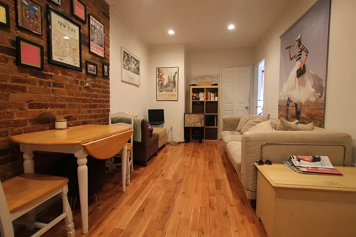 225 E 28th St #2C — Photo 2