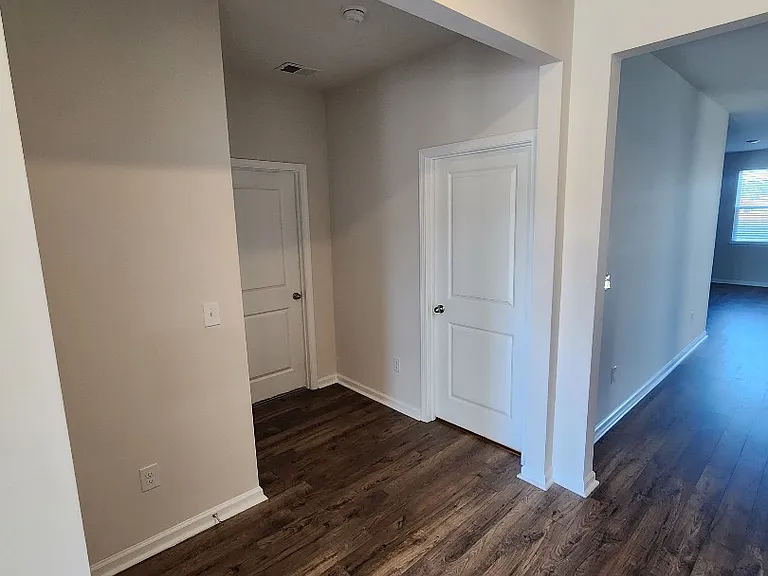 3537 Bells Lake Cir — Photo 8
