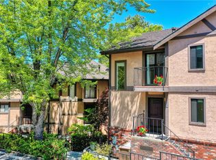 184 State Highway 173 #10, Lake Arrowhead, CA 92352