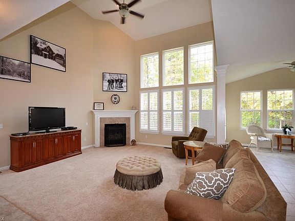 3rd image of 336 Westporte Pl