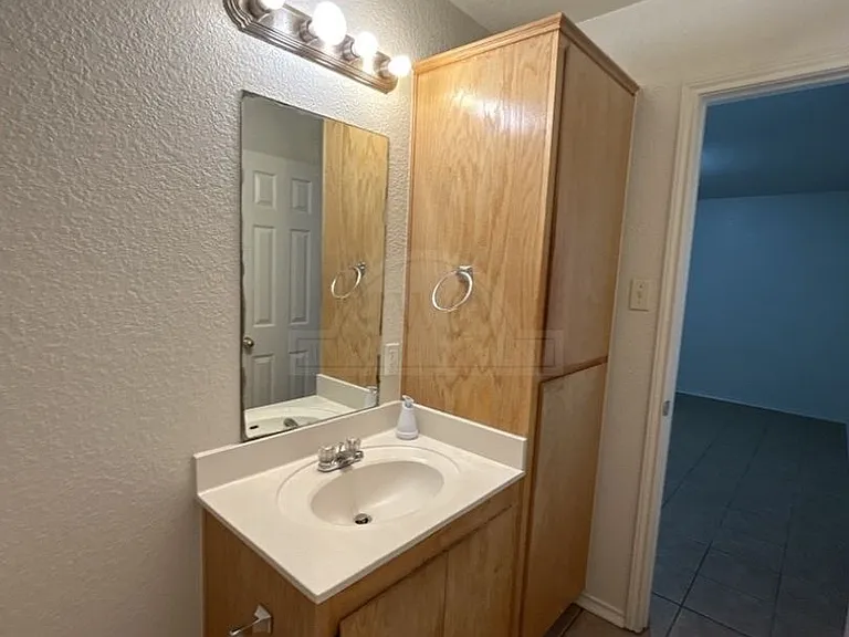 306 Jeff Gordon Dr — Photo 24