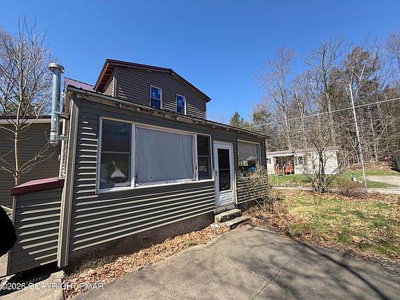 2nd image of 25 Tree Top Rd