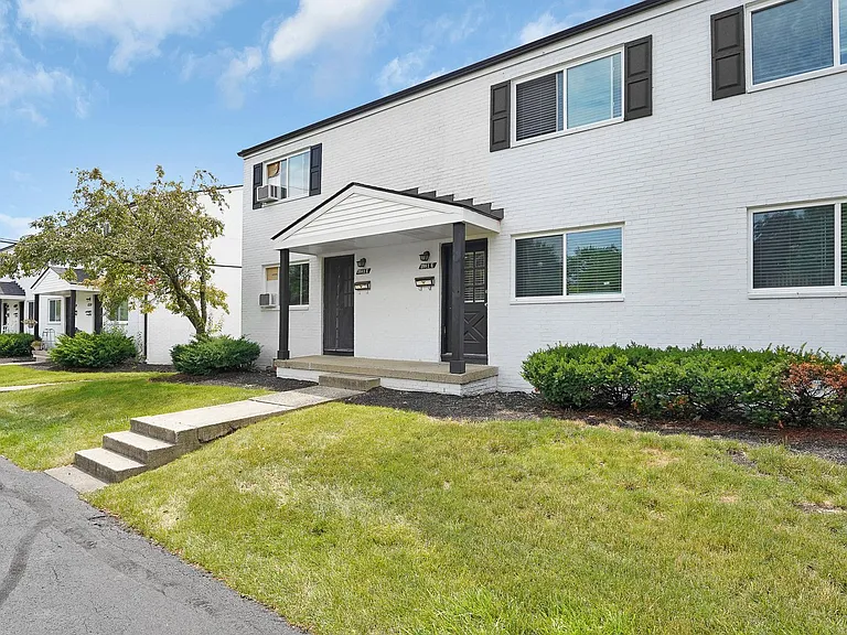 Townhomes at Andrus — Photo 13