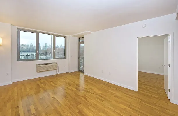 Rented by Astoria Realty | media 3