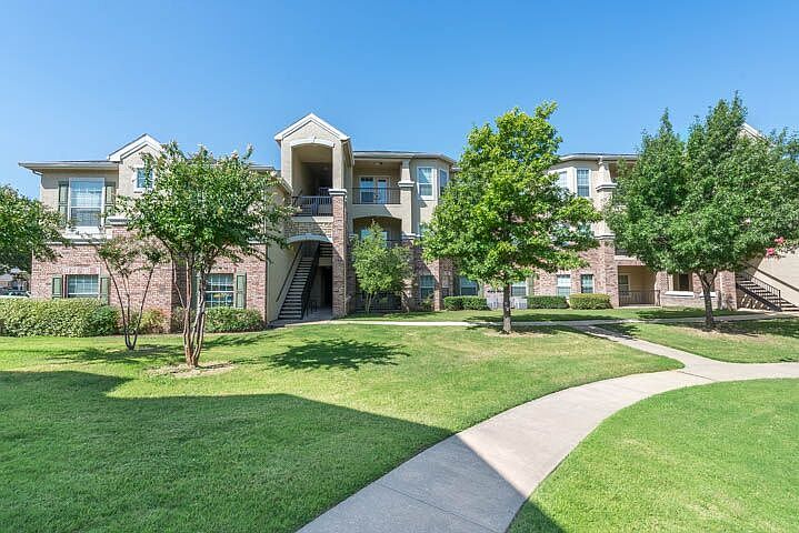 1st image of 4230 Fairway Dr APT 8107