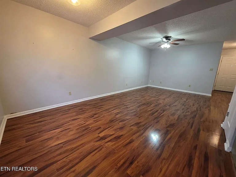 6505 Doe Creek Way — Photo 5