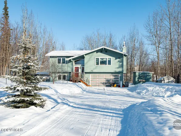 1101 N Tina Ln, Palmer, AK 99645
