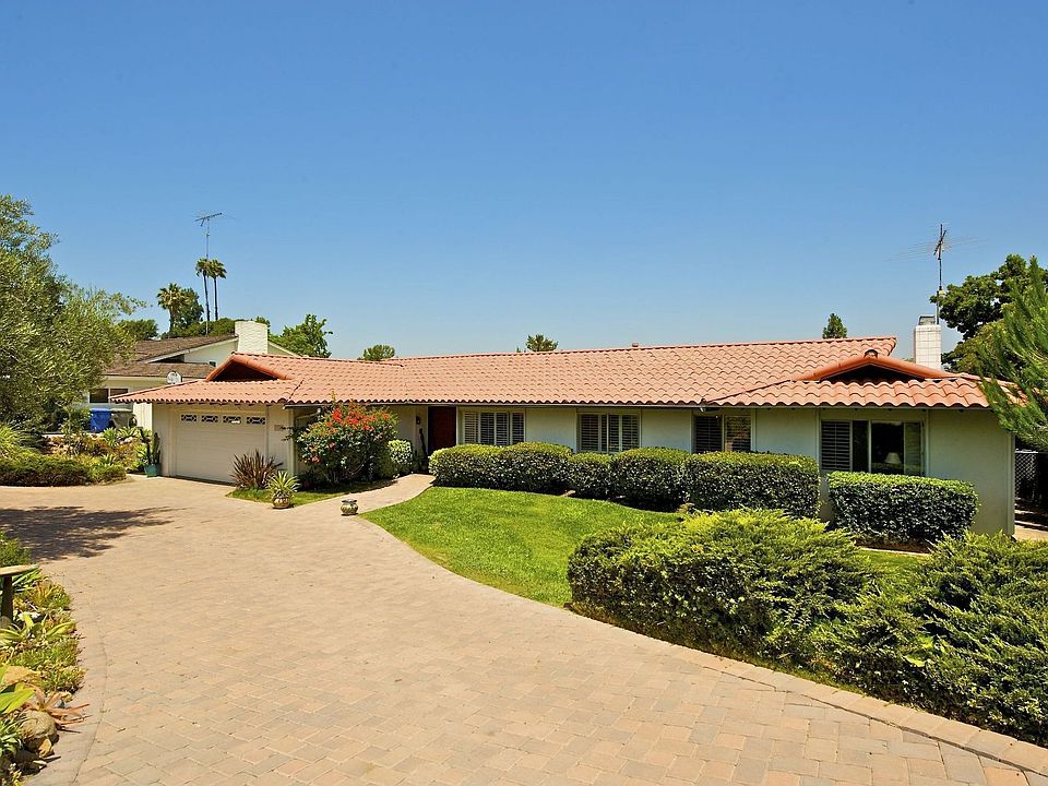 1st image of 11262 Rolling Hills Dr