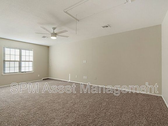 4th image of 1015 E Grayson Ave Unit A