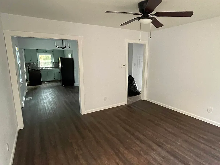 3225 Gifford St — Photo 30