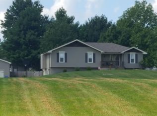 1120 Clear Creek Dr, Kearney, MO 64060