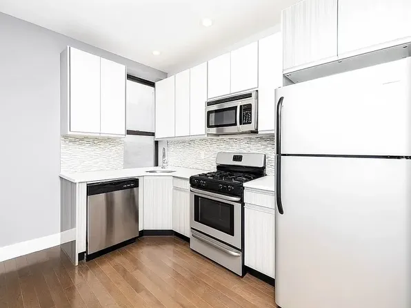 1154 Nostrand Avenue image 1 of 3