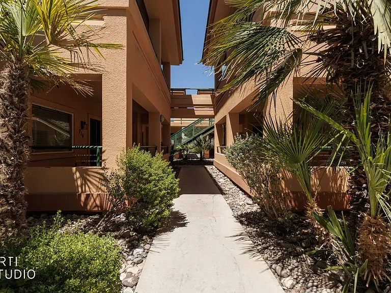 400 Hillside Dr #U — Photo 18