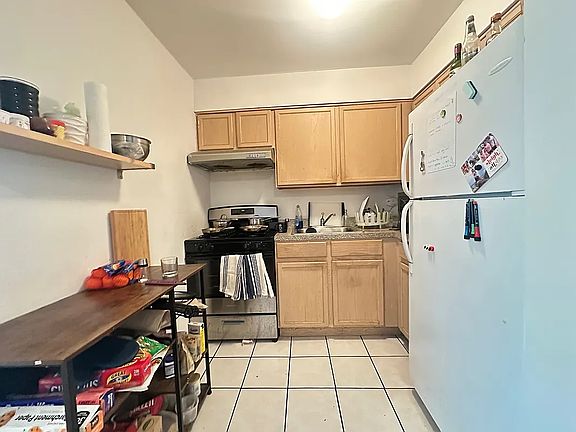 5th image of 238A Skillman Ave #2
