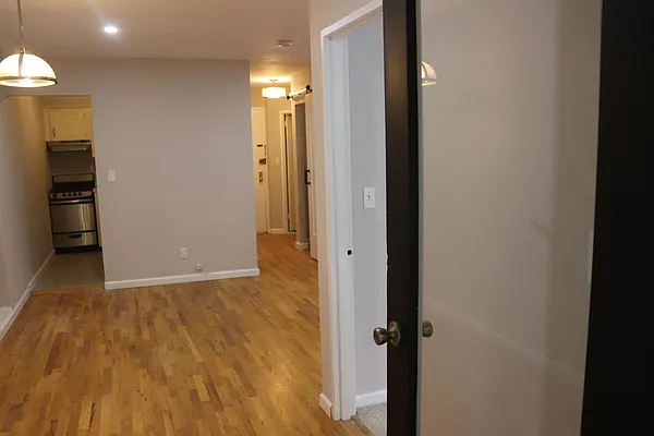 Rented by REMAX Elite | media 2