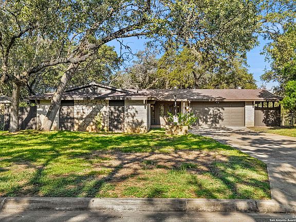 2nd image of 127 Canyon Oaks Dr