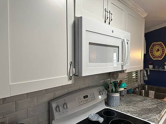 4th image of 89 Dockside Dr #92