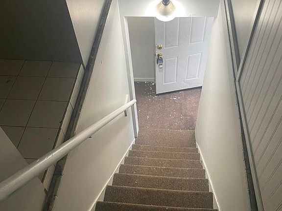 4th image of 727 Sinclair Ave NE