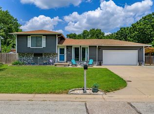 614 E 54th St S, Wichita, KS 67216