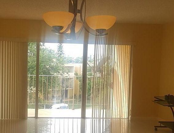 5th image of 9357 Fontainebleau Blvd APT D423