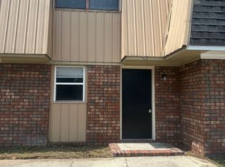 902 W Pine St APT B, Hinesville, GA 31313