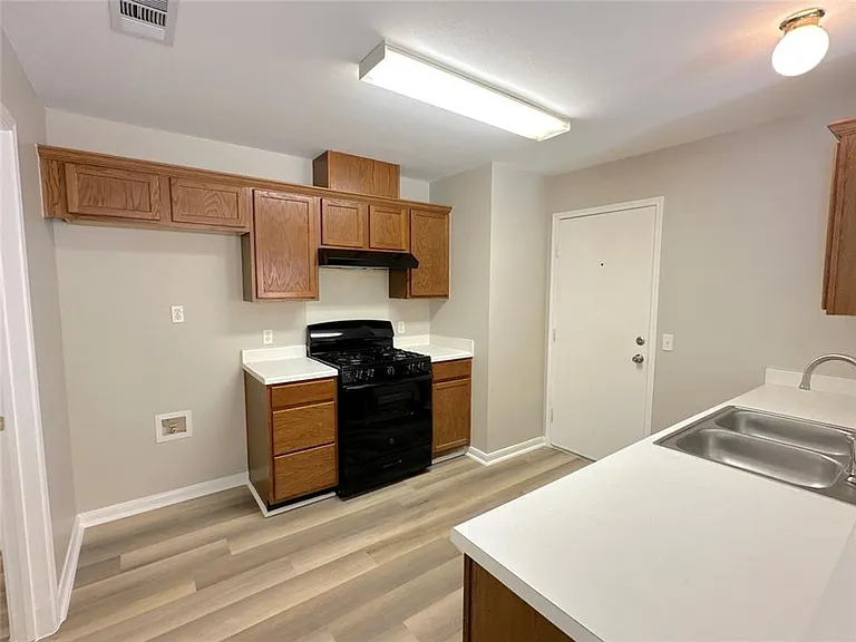 5205 Coppermead Ln — Photo 3