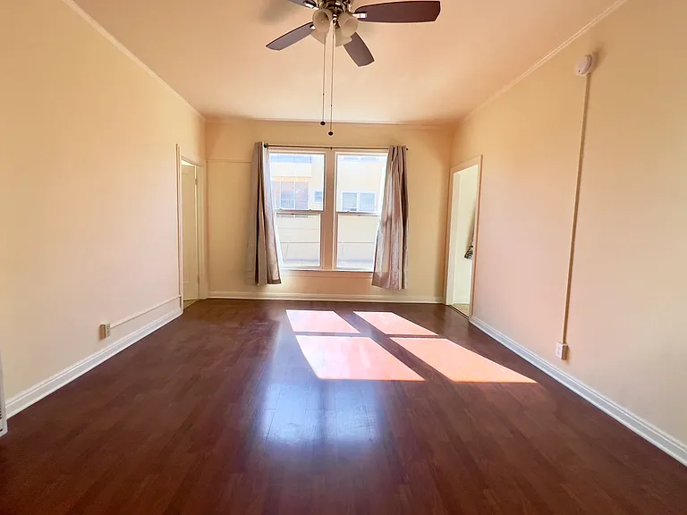105 S Commonwealth Ave #6 — Photo 2