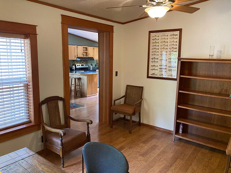 2040 S Shasta Loop — Photo 10