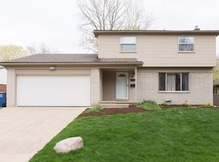 3452 Yellowstone Dr, Ann Arbor, MI 48105