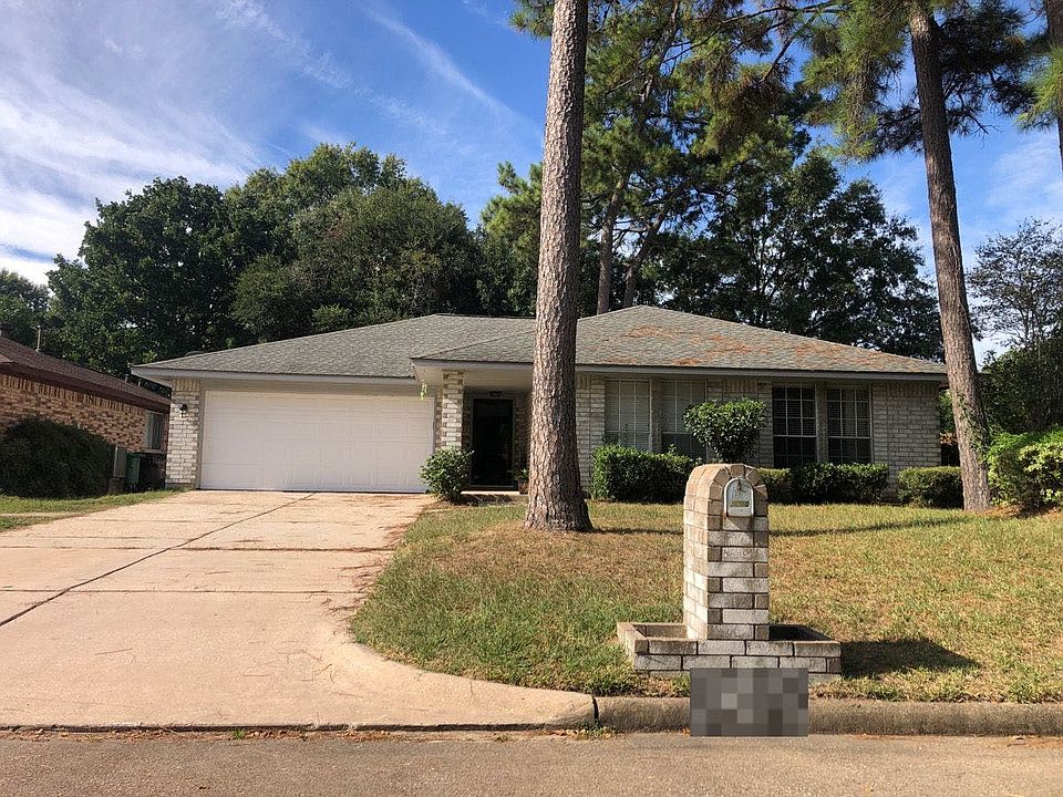 1st image of 2410 Old Oak Ln