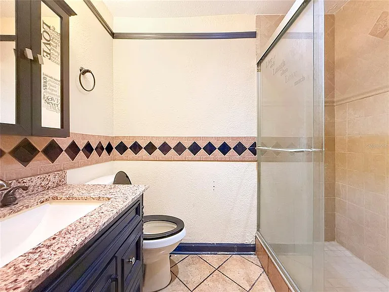 117 E Lake Roy Dr SE — Photo 14