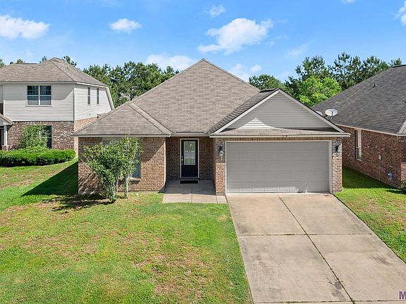 3rd image of 10589 Dodger Dr