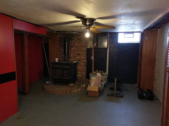 4th image of 402 Sloan Ave