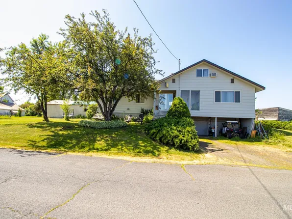 105 Weippe Ave, Weippe, ID 83553