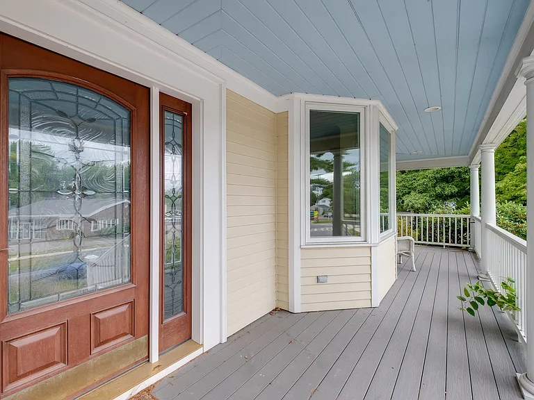 1235 Shore Rd — Photo 6