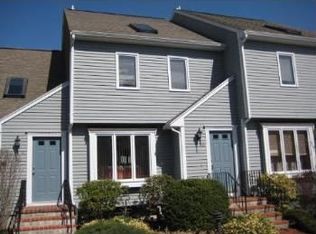 42 Indian Cove Way, South Easton, MA 02375