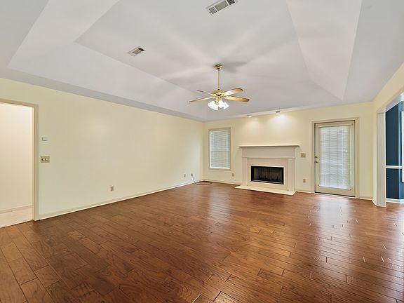 5th image of 2413 Stonewood Dr