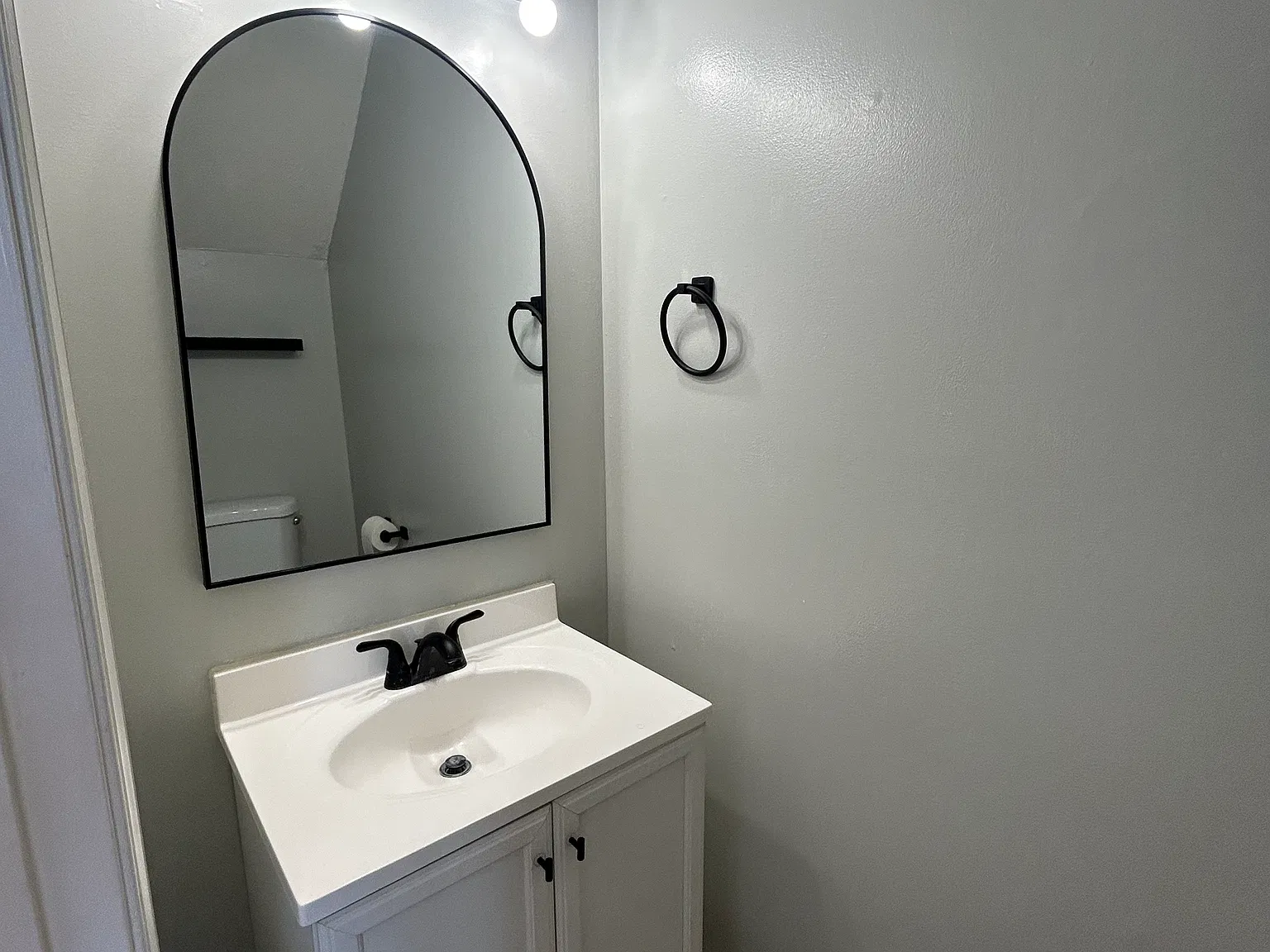 3 bed, 1.5 bath, 1200 sqft, $1,900 — Photo 4